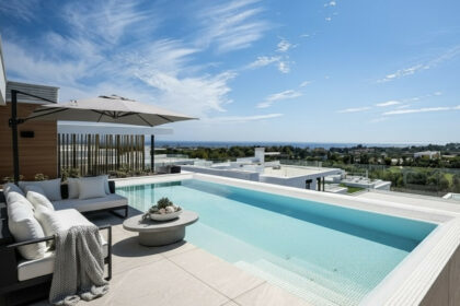 e8ac7b97c8c4a539cc2b234cd89cf84d - 1