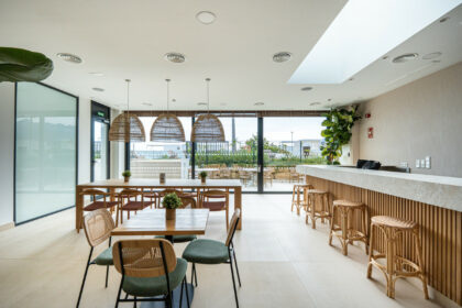 e8ac7b97c8c4a539cc2b234cd89cf84d - 17