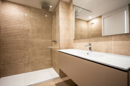 e8ac7b97c8c4a539cc2b234cd89cf84d - 19