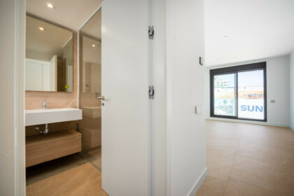 e8ac7b97c8c4a539cc2b234cd89cf84d - 23