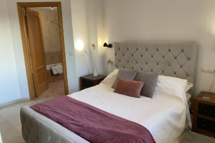 e8e4bc981b608bcf3c075ab138678223 - 11