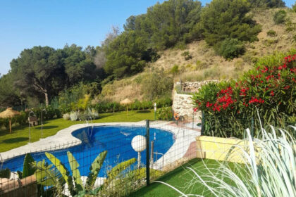 e8e4bc981b608bcf3c075ab138678223 - 21