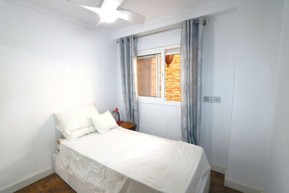 e8f6d617bb0eb4f1c50d18da03739f46 - 12