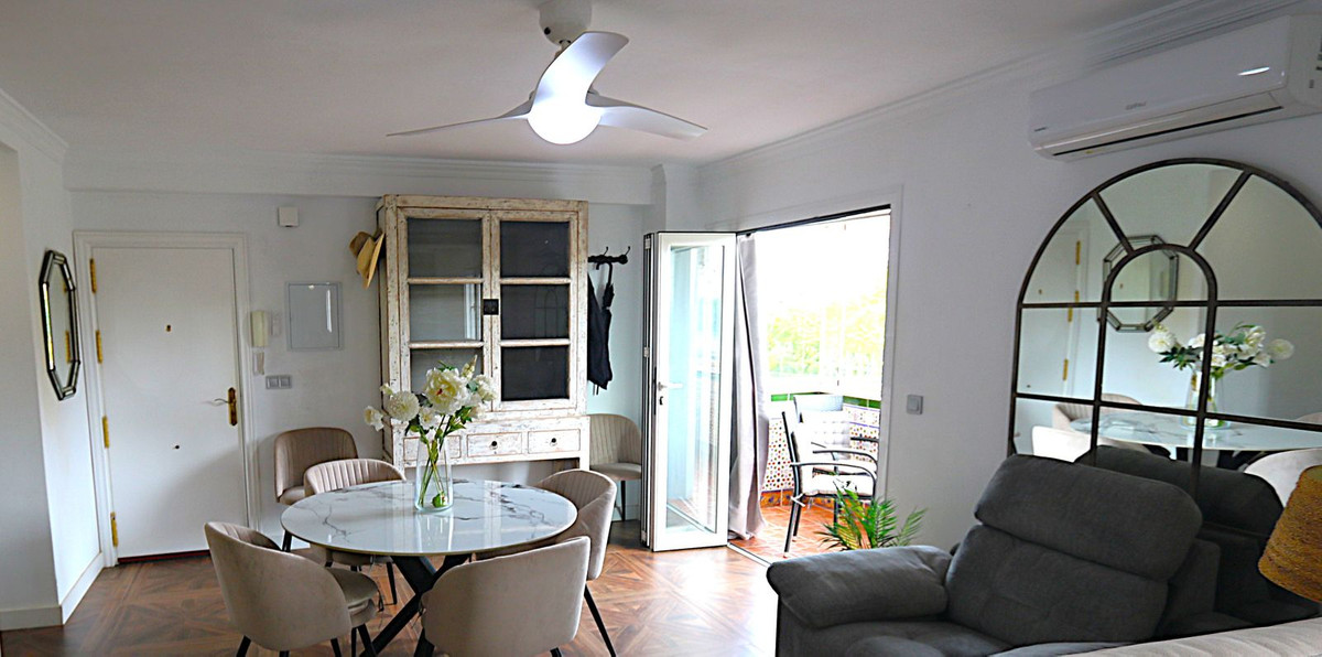 e8f6d617bb0eb4f1c50d18da03739f46 - 3