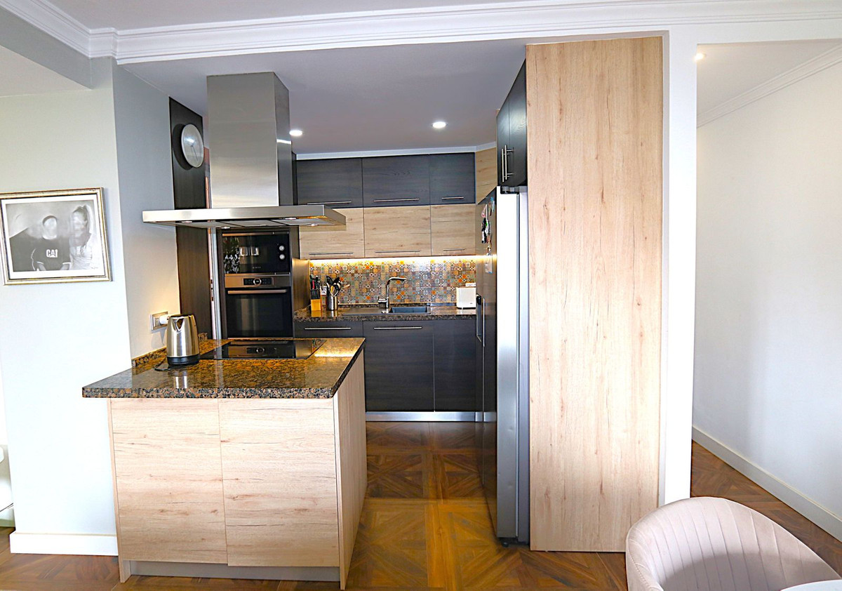 e8f6d617bb0eb4f1c50d18da03739f46 - 4