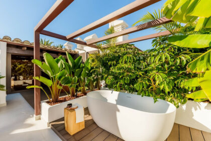 e98f2cf17b752c2f03c4a7867f319288 - 10