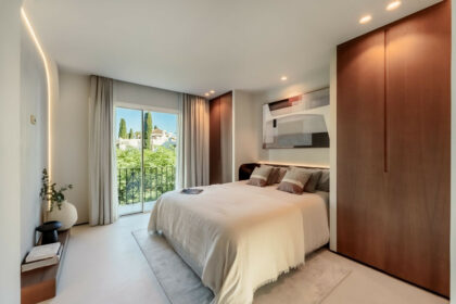 e98f2cf17b752c2f03c4a7867f319288 - 18