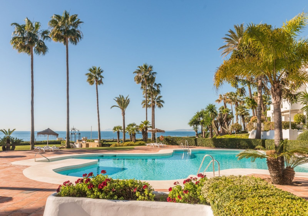 e98f2cf17b752c2f03c4a7867f319288 - 32