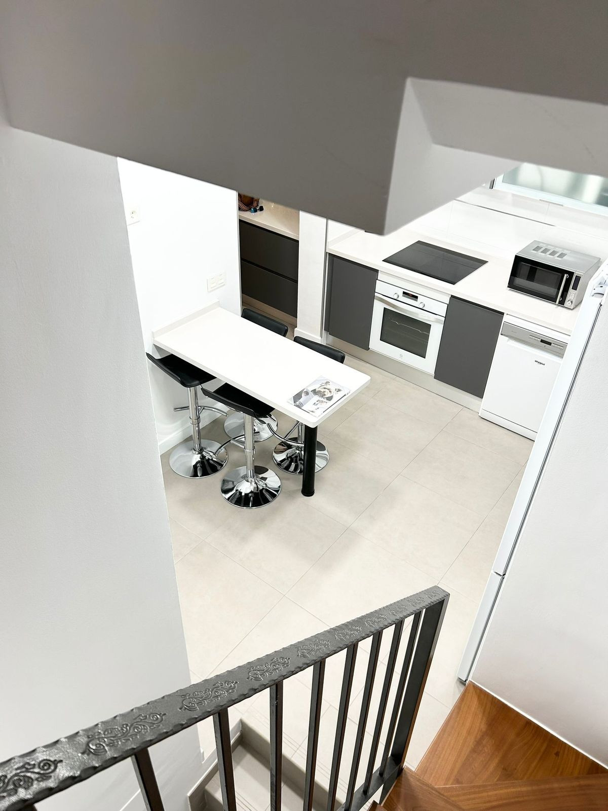 e9acf4245ac2379731ed6a973b9c3ddb - 13