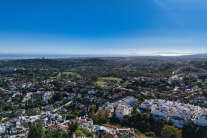 e9b8c30a1777b4b7e2a22b60cd6efb1f - 15