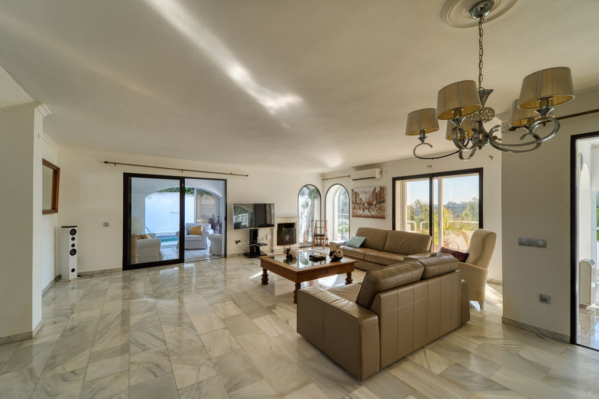 e9b8c30a1777b4b7e2a22b60cd6efb1f - 34