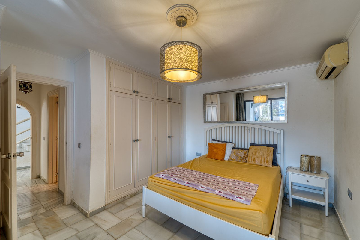 e9b8c30a1777b4b7e2a22b60cd6efb1f - 4