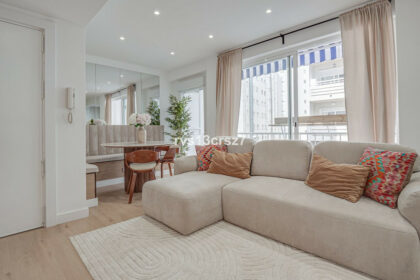 e9c0a38ef8704abc03afa87501930774 - 1