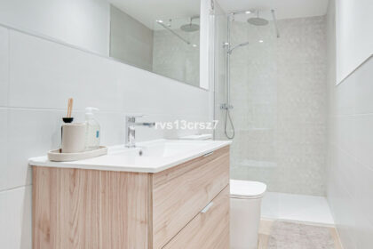 e9c0a38ef8704abc03afa87501930774 - 15