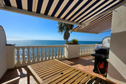 e9eb72253642bfba3ed366c7c6d763ab - 1