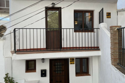 e9f7ae10ed3a2dec2d3580aec14e20c1 - 1