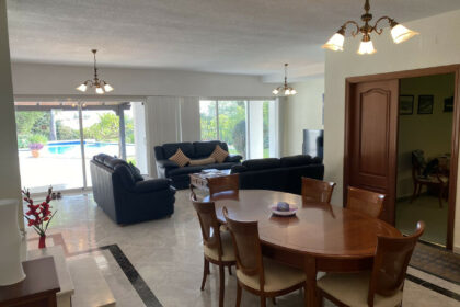 ea37882f18f98fb969299c99ea21c8a4 - 11