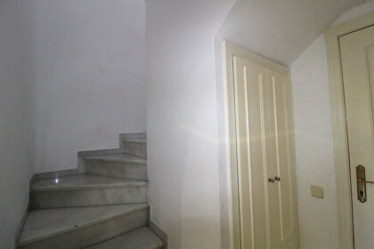 ea4d15a546b17579c0020a5708b27c2f - 13