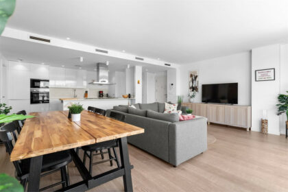 ead86ce7574e9cd52be01b5d806502db - 12