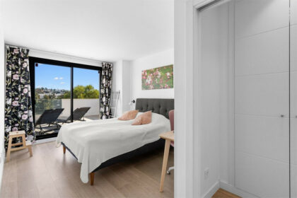 ead86ce7574e9cd52be01b5d806502db - 15