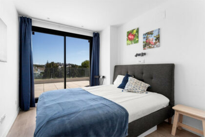 ead86ce7574e9cd52be01b5d806502db - 19