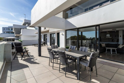 ead86ce7574e9cd52be01b5d806502db - 24