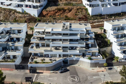 ead86ce7574e9cd52be01b5d806502db - 29