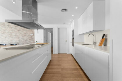 ead86ce7574e9cd52be01b5d806502db - 9