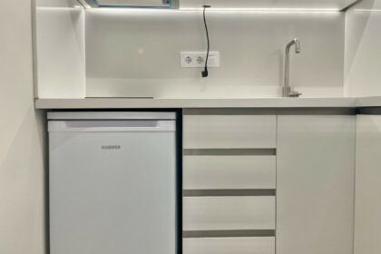 eafb435fb005abf80dec8a3b8c6aa99b - 30