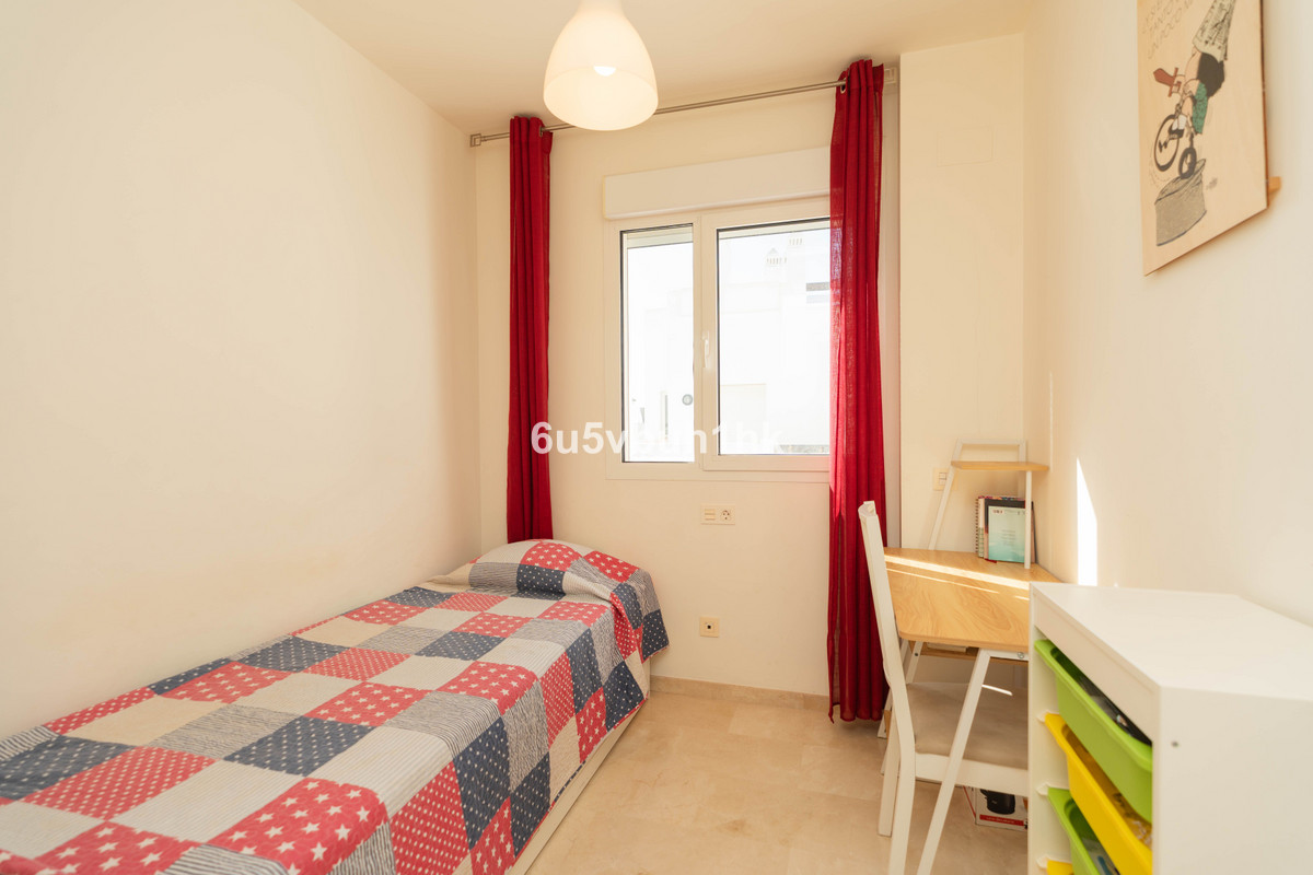 eb460c9aee11fc7e5cc4aea895bcdc36 - 10