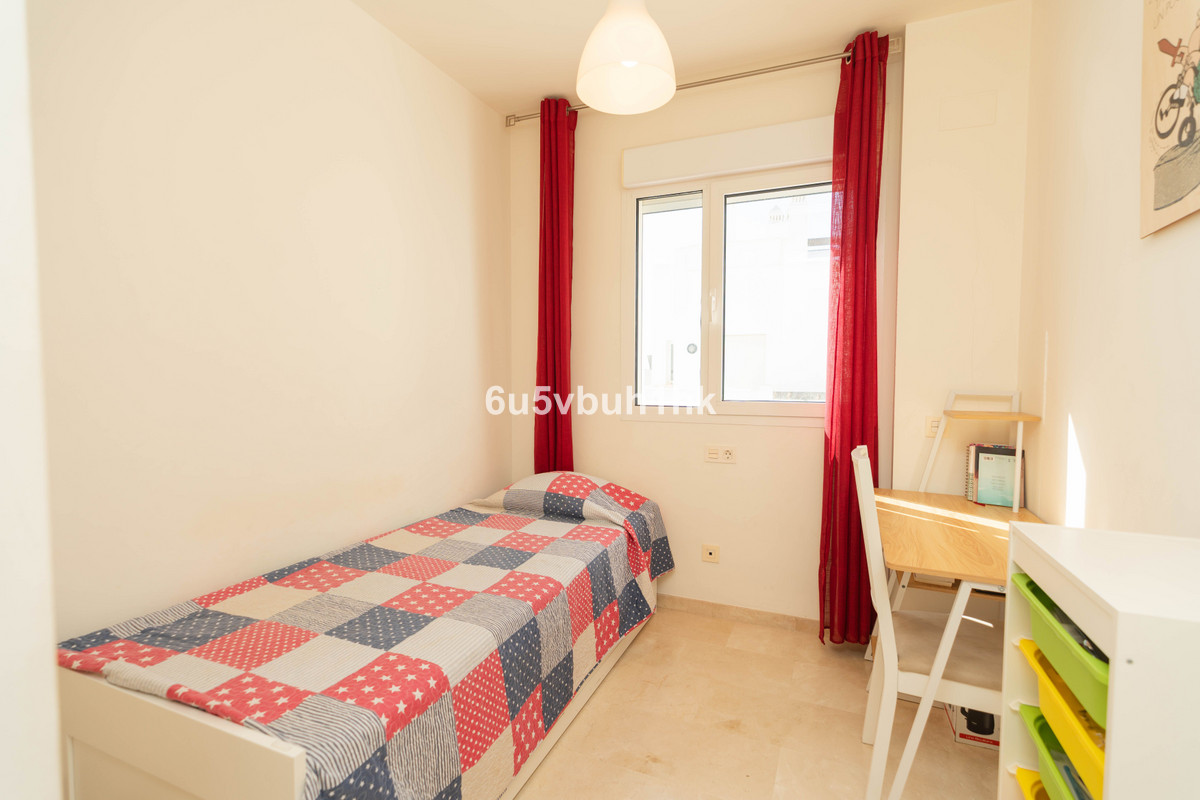 eb460c9aee11fc7e5cc4aea895bcdc36 - 11