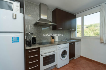 eb460c9aee11fc7e5cc4aea895bcdc36 - 13