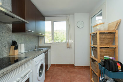 eb460c9aee11fc7e5cc4aea895bcdc36 - 14