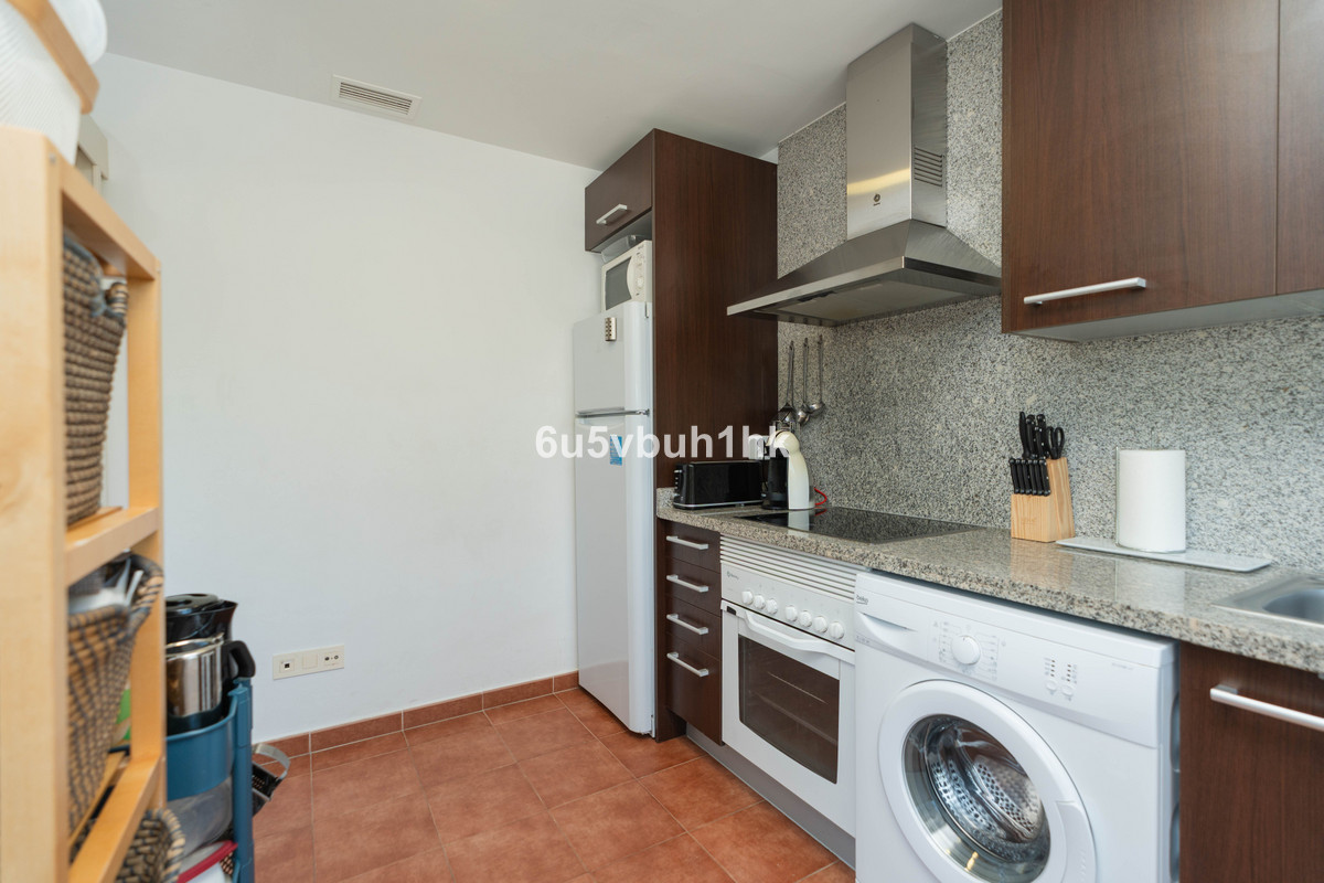 eb460c9aee11fc7e5cc4aea895bcdc36 - 16