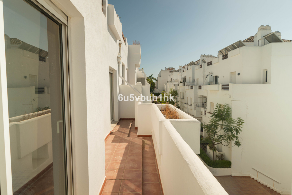 eb460c9aee11fc7e5cc4aea895bcdc36 - 21