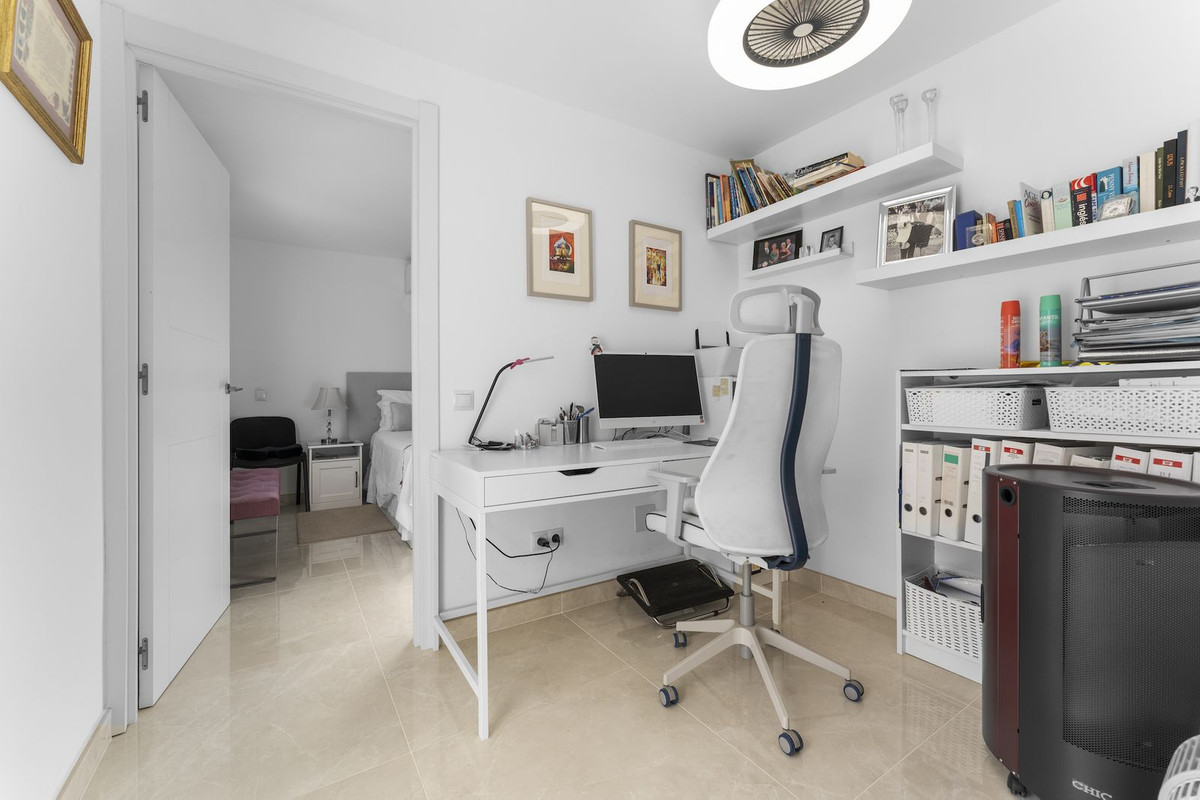 eb50796200d490128f211786ebb6c40b - 19