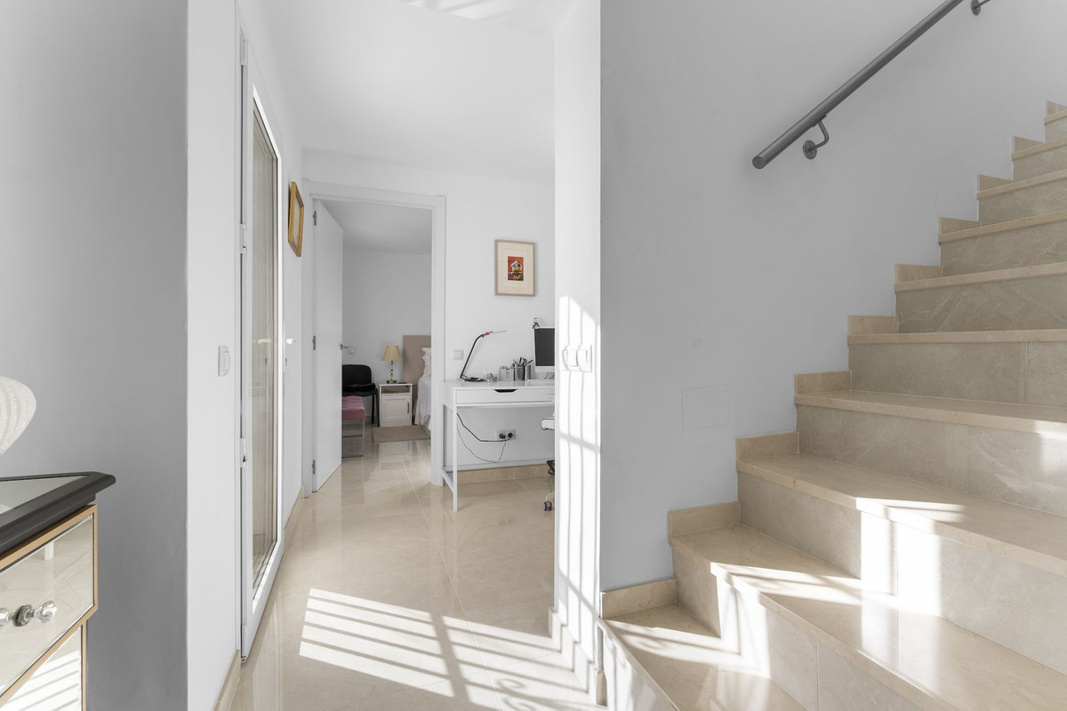 eb50796200d490128f211786ebb6c40b - 20