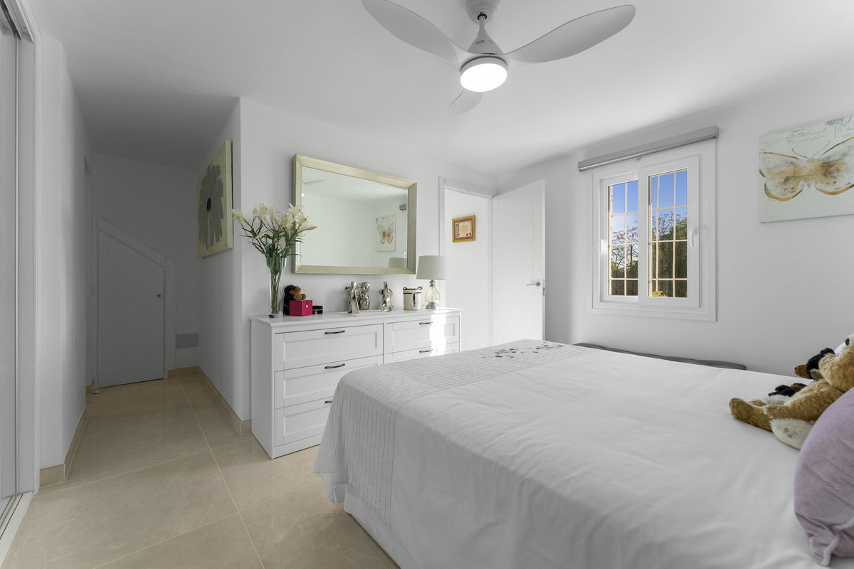 eb50796200d490128f211786ebb6c40b - 23