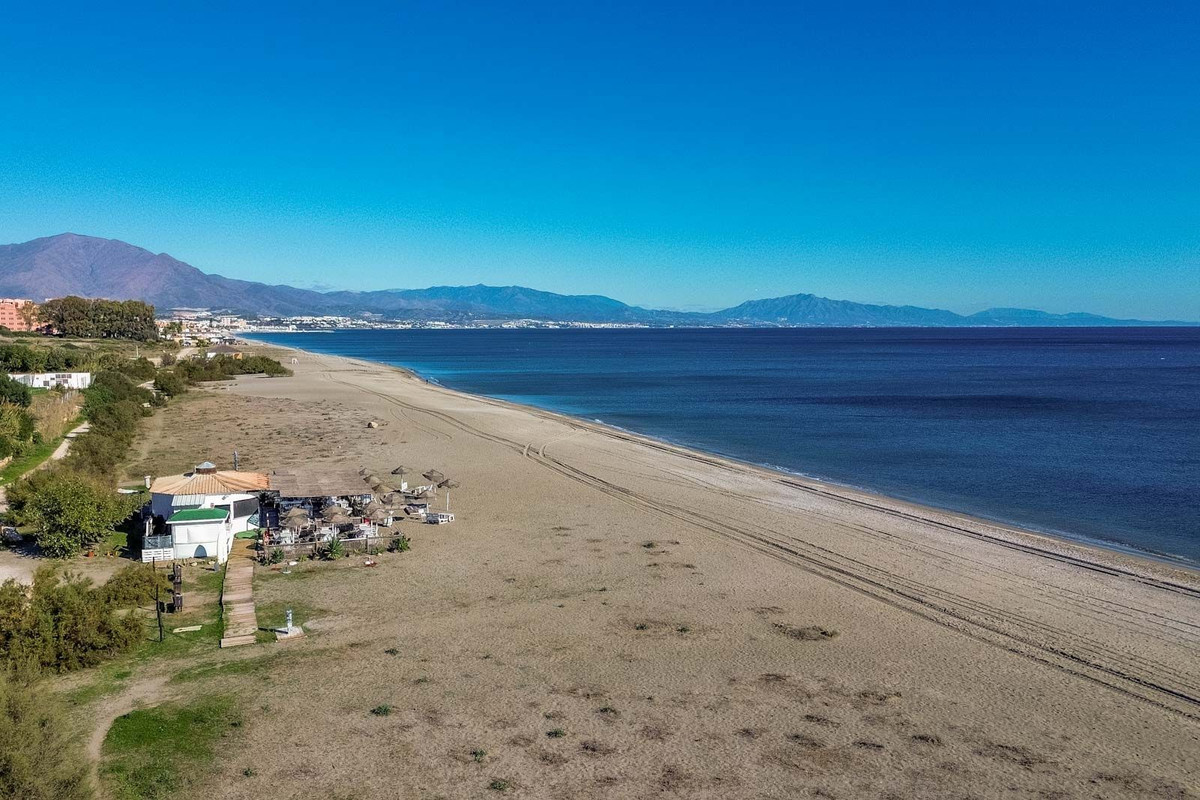 eb7e42c5eee601c3596dd03e83aec1e4 - 23