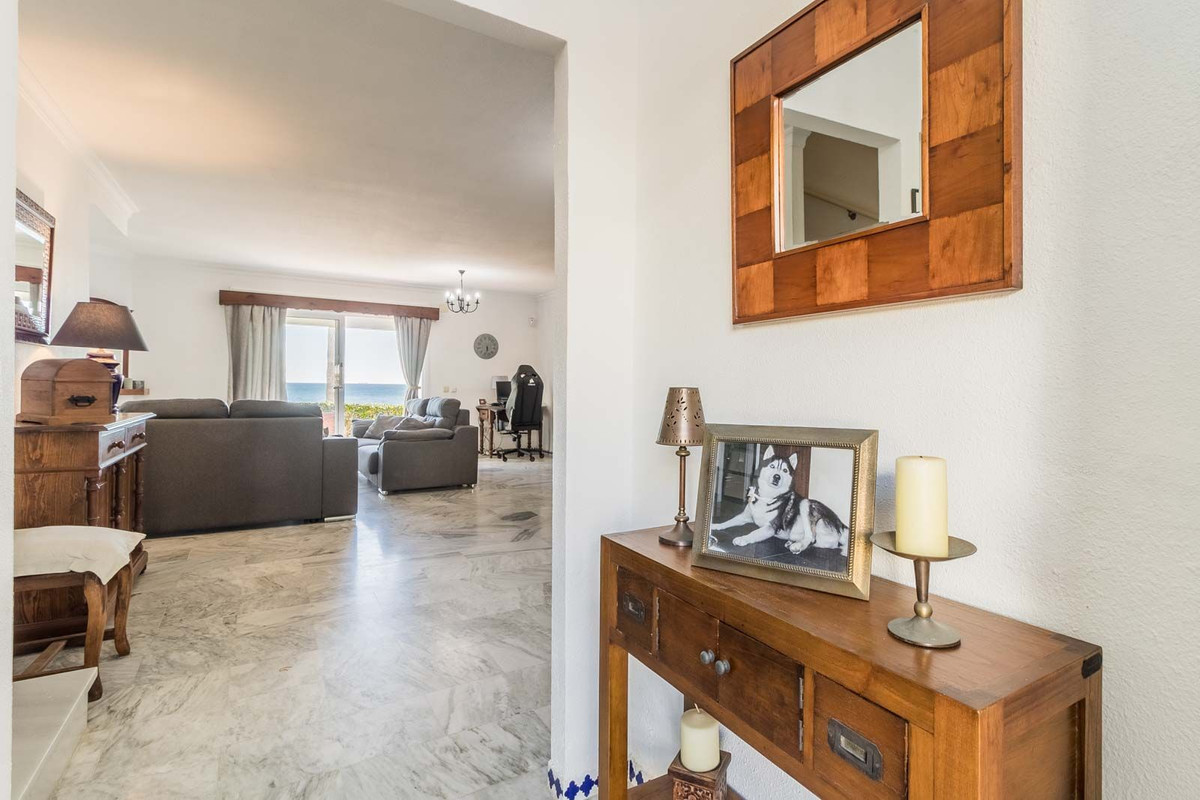 eb7e42c5eee601c3596dd03e83aec1e4 - 9