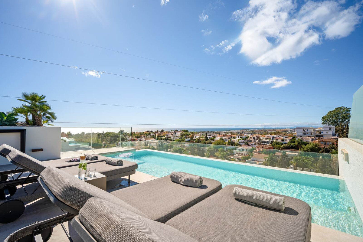 ebaaa2bf8d4f586af712f57a8ae4ded7 - 2