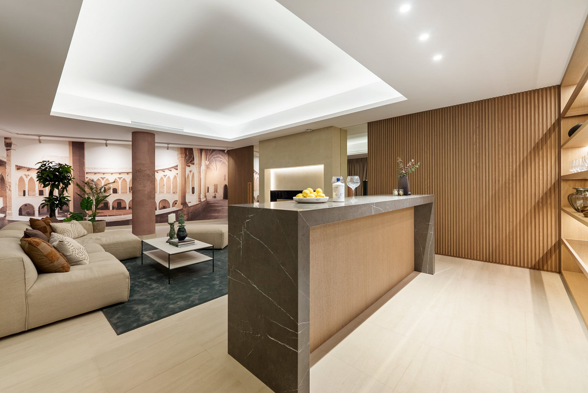 ebaaa2bf8d4f586af712f57a8ae4ded7 - 32