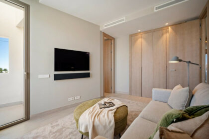 ebaaa2bf8d4f586af712f57a8ae4ded7 - 42