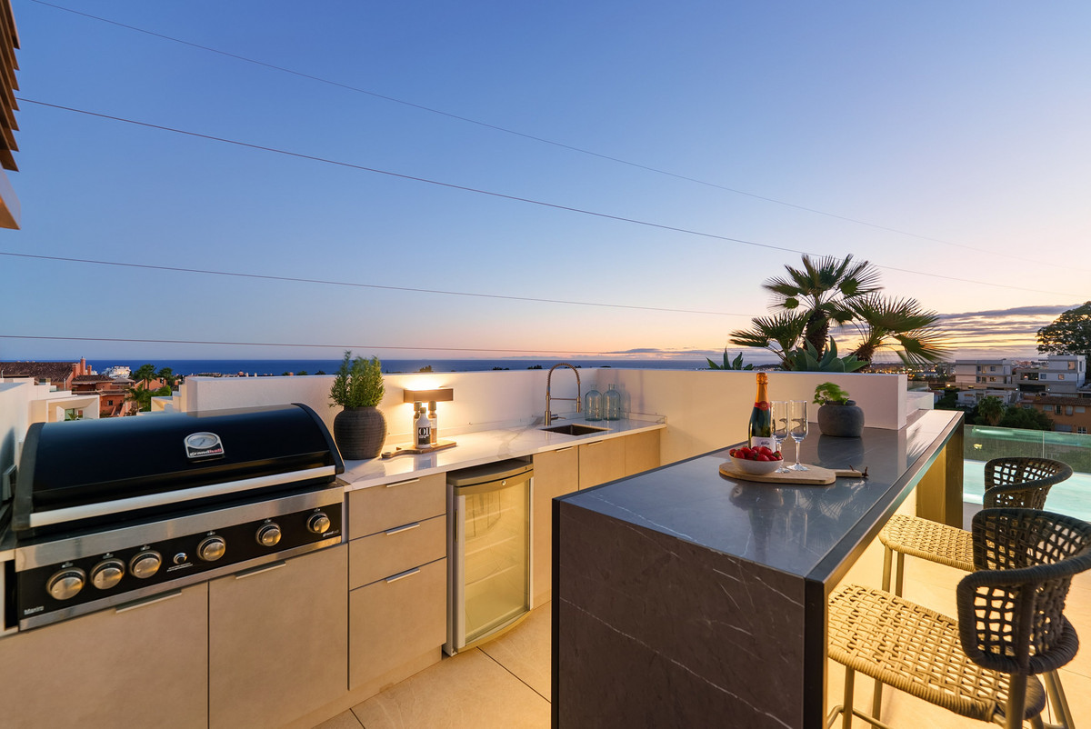 ebaaa2bf8d4f586af712f57a8ae4ded7 - 52