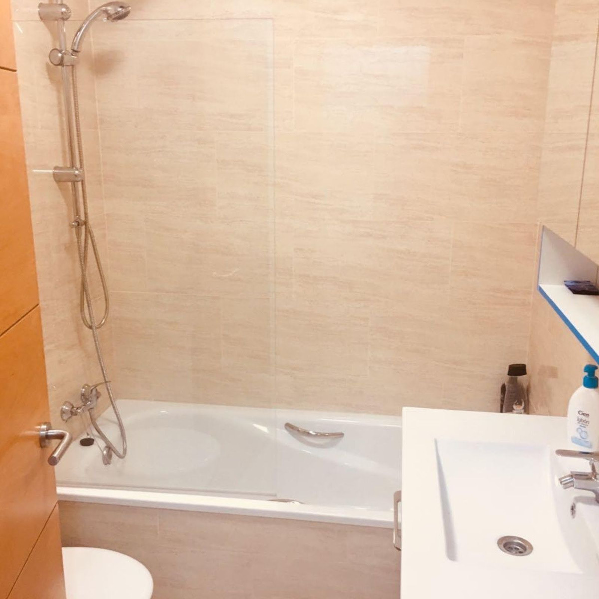 ebc837cb643b0d33af6e691b7f20ee8f - 12