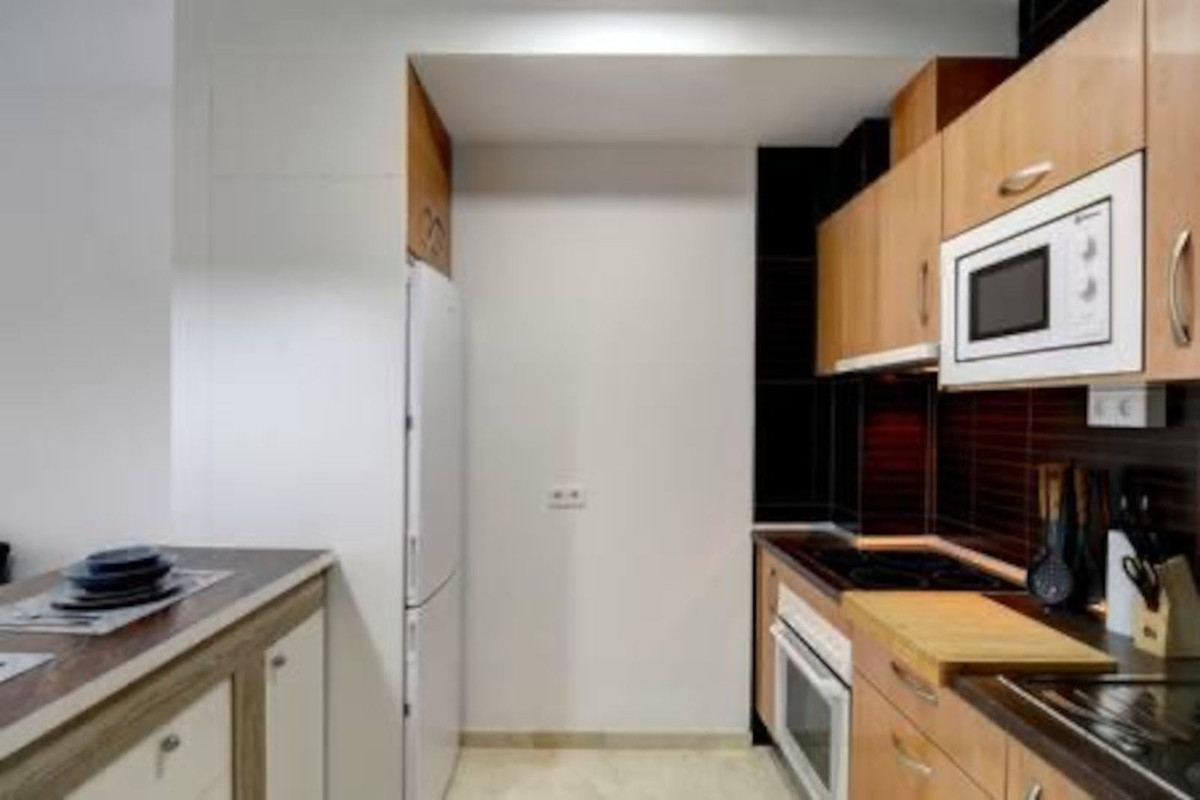 ebc837cb643b0d33af6e691b7f20ee8f - 17