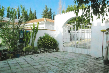 ebeda6d4117cb835600b1ae76a0933e8 - 38