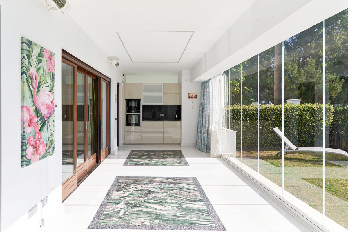 ebf979f6f5a1f87d574bc898fd84192a - 5