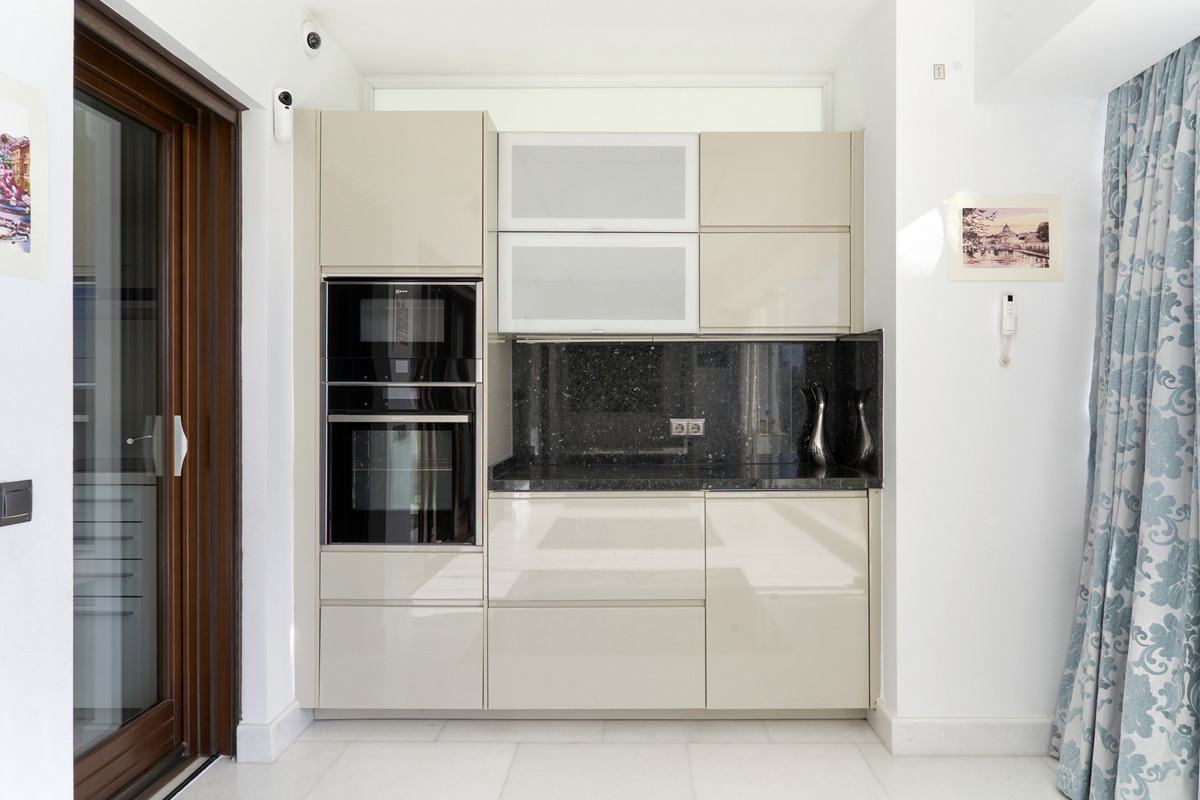 ebf979f6f5a1f87d574bc898fd84192a - 7