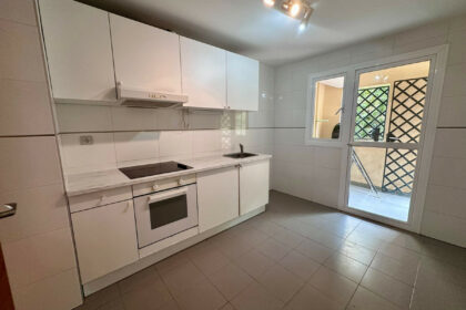 ec27932dd77e7d04bece0dfaba8bd1c6 - 23